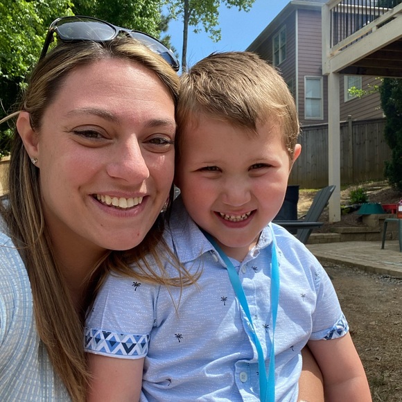 Meet your Posher, Marissa - Picture 6 of 7